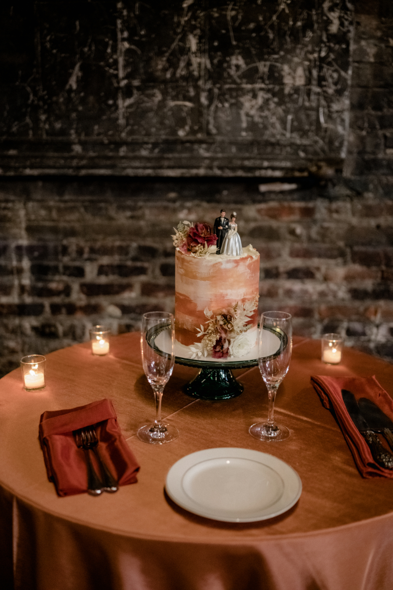 single tier ombre wedding cake