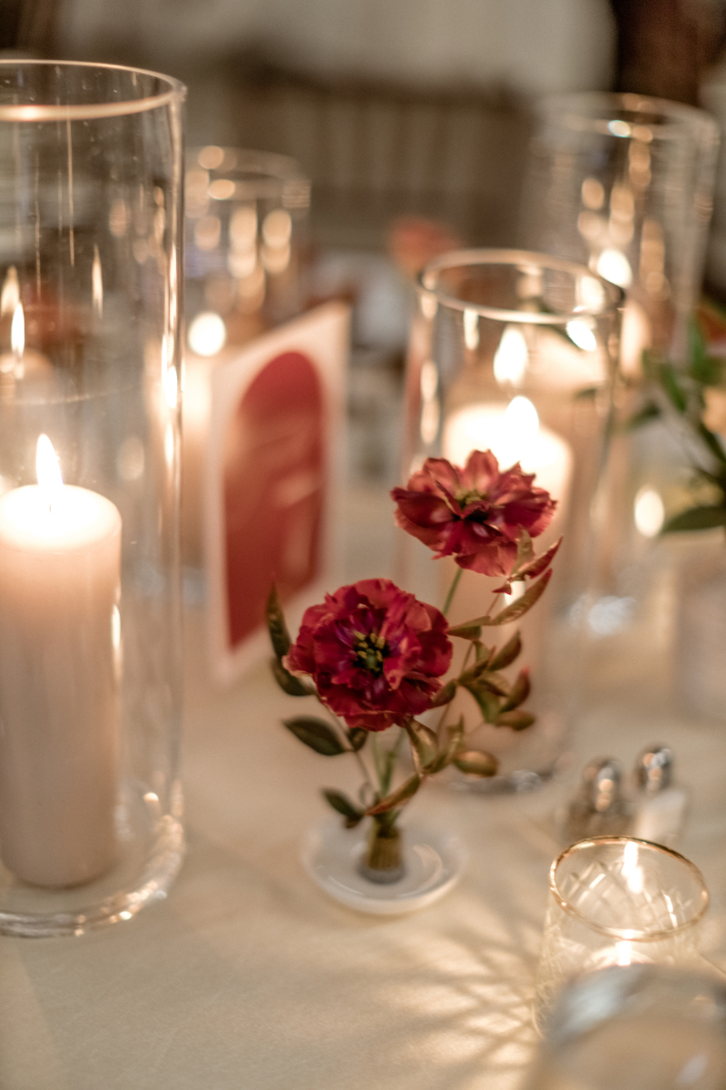 single flower wedding table details